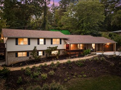 3008 Brownwood Dr
