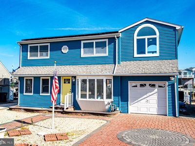 34 Frank Dr