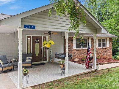 303 Alexander Dr