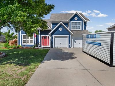 651 River Dr