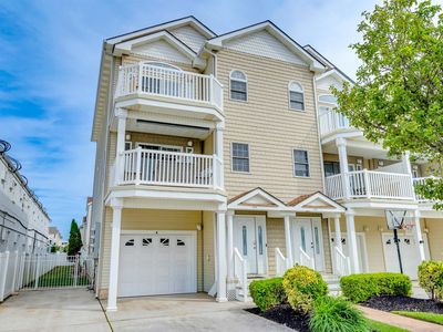 2115 Surf Ave #A