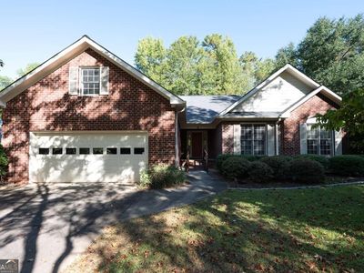 220 Meadow Creek Dr