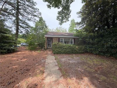 864 E Sparrow Rd