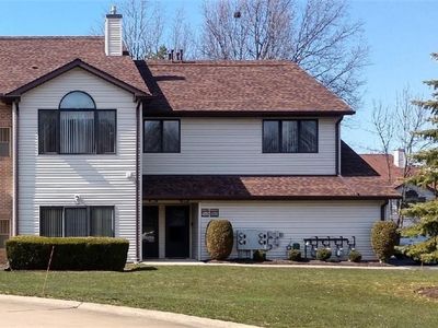 7270 Village Dr