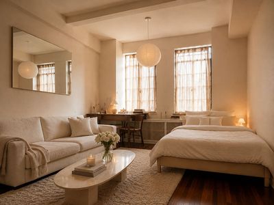 320 E 42nd St APT 1717