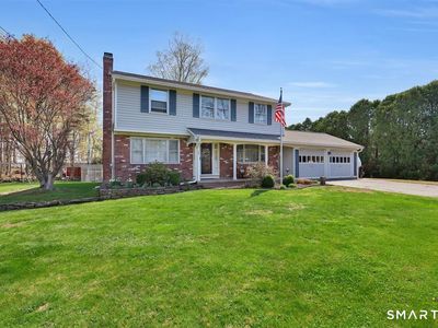 24 Meadowood Drive