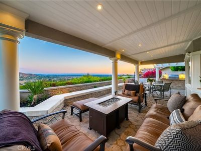 5608 E Crest De Ville Ave