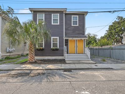 3 Strawberry Ln