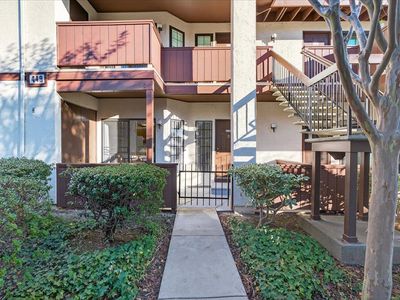 449 Costa Mesa Ter APT C