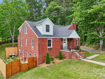 111 Bennett St