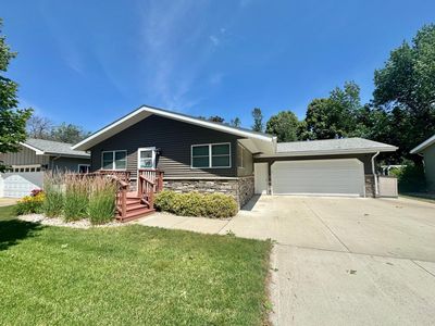 608 Elaine Ave