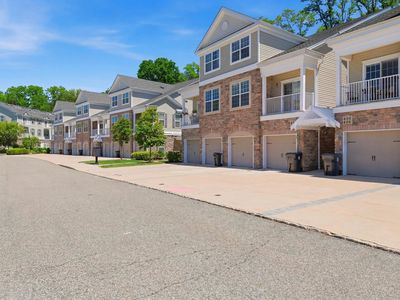404 Waterview Ct #404