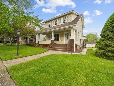 1709 Moore Ave