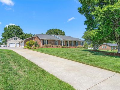 1971 Delaine Dr