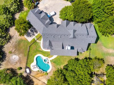 110 Lakeside Dr