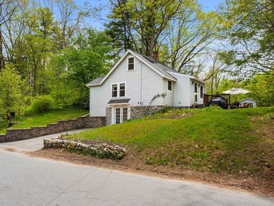 40 Lake Dr