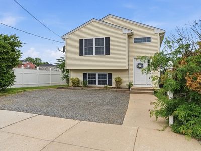 Property at 105 Lawrence St, Fall River, MA