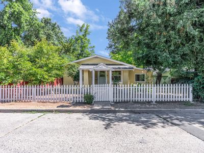 1406 Myrtle Street