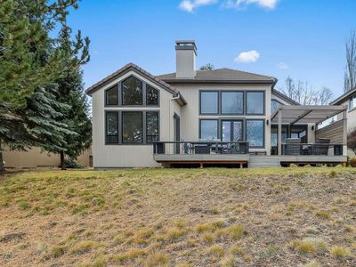 61981 Fall Creek Loop