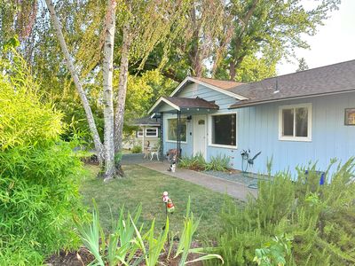 62 S Modoc Ave
