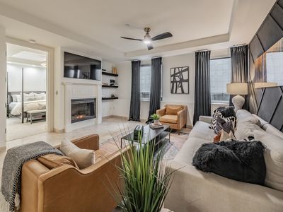 1505 Elm St APT 404