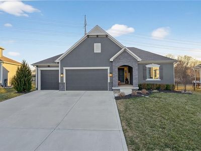 3213 SE Mill Creek Ln