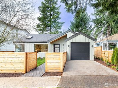 7341 21st Avenue NE #B