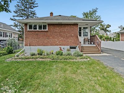 106 Edgecomb Street