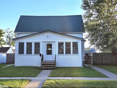 Property at 809 Hedge Ave, Burlington, IA