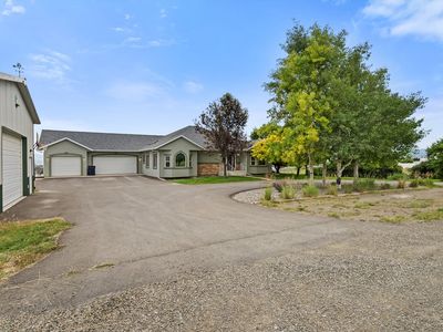 6875 Scratchgravel Dr