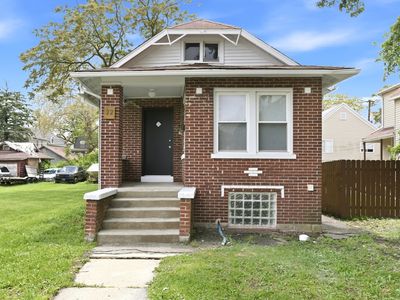 22 E 19th Pl