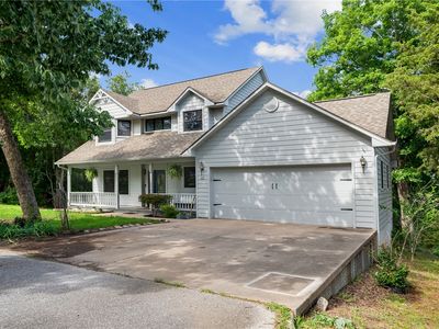 Property at 22 Table Rock Dr, Eureka Springs, AR
