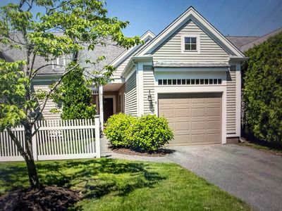 8 Hollyhock Knoll Court UNIT 8