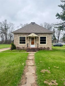 1109 Royalton St