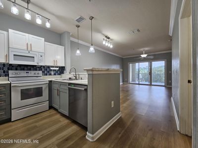 8290 GATE Parkway W #152
