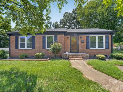 4040 Burnham Ct
