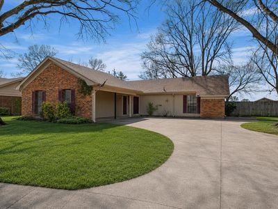 1034 W Roselawn Dr