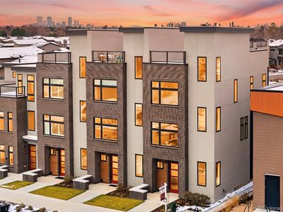 6971 E Lowry Boulevard