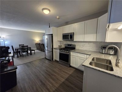 94 Cowesett Ave APT 28
