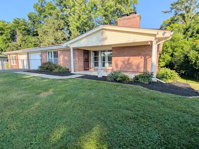821 Commanche Dr