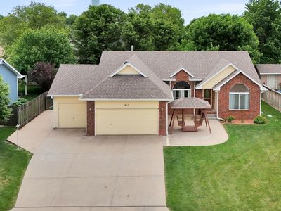 817 Country Ln