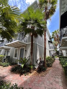 2261 NE 9th Ave #2261