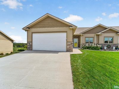 Property at 1166 Prairie Hill Cir, Louisville, NE