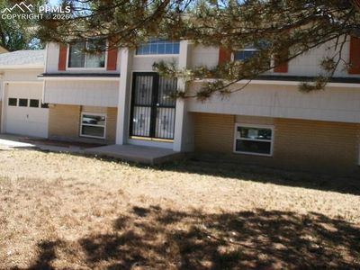 7349 Colonial Dr