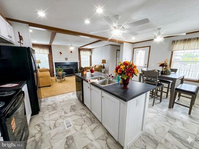 30 Debra Cir