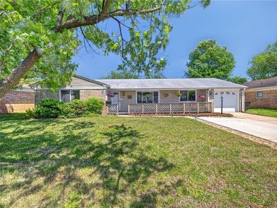 4060 W Colonial Pkwy