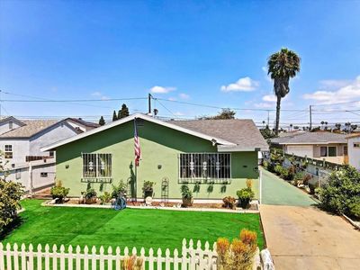 135 Woodlawn Ave