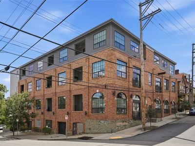 622 Gross St Unit 106