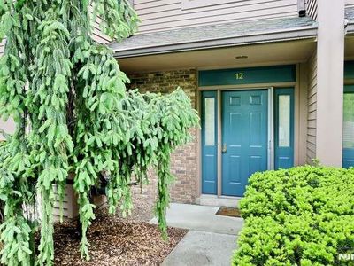 12 Danbury Ct #12A