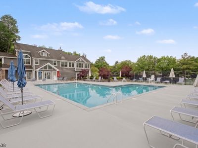 23 Eton Ct